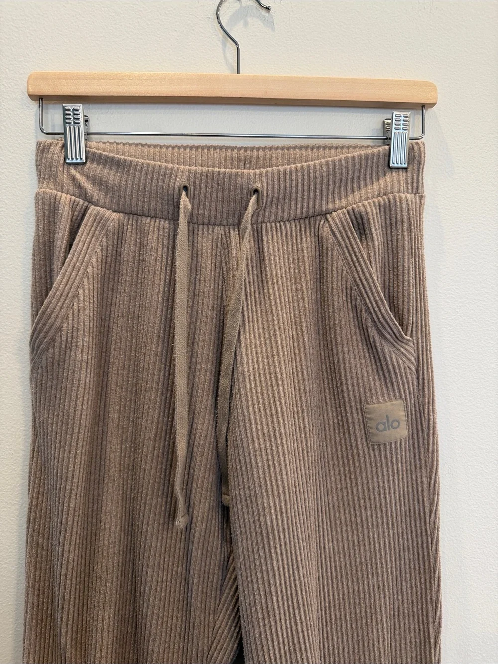 Alo Yoga Muse Ribbed Knit Hoodie Sweatshirt & Joggers Set  Size XS/XXS